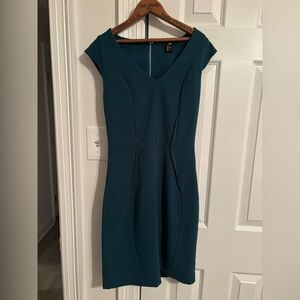 H&M Dark Green Cap Sleeve Short Dress